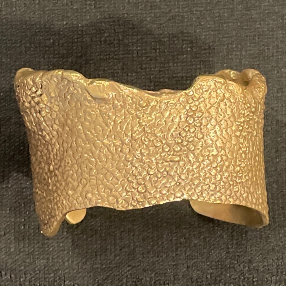Stingray Cuff